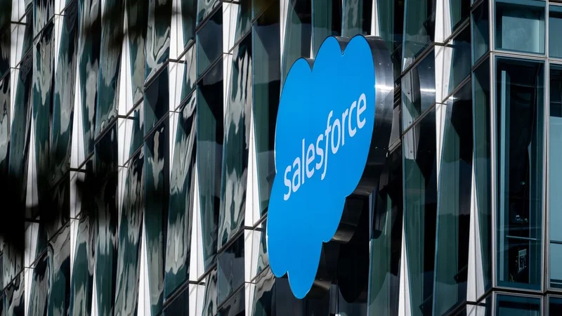 Salesforce's Lukewarm Outlook Stokes AI Disruption Fears Despite Strong Earnings