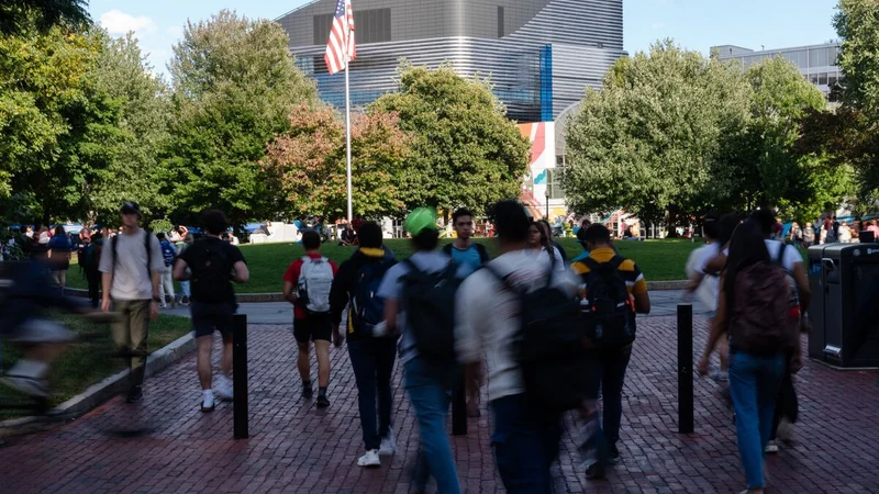 AI Tools Replace Entry-Level Tasks, Shrinking Summer Internship Pool for College Students
