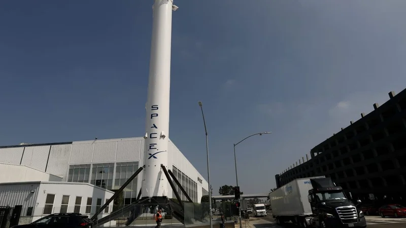 SpaceX Seeks Natural Gas Trader as Starship and Texas Manufacturing Drive Energy Demand