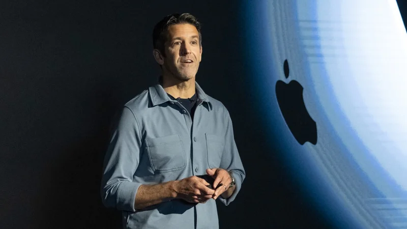John Ternus Begins Apple CEO Tenure With Leaner Structure and Pressure to Accelerate AI Strategy
