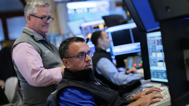AI Spending, Oil Prices and Put Options Test Investors’ Faith in Big Tech