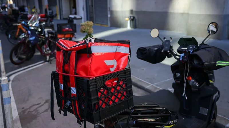DoorDash Sees Only Several Hundred Third-Party AI Agent Orders Despite Industry Commerce Push