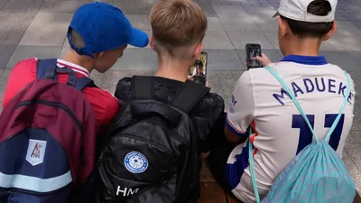 Global Social Media Bans for Kids Face Legal, Technical and Freedom Hurdles