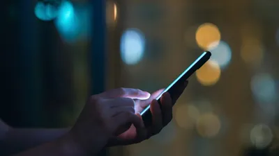 Major Chatbots Fail Accuracy Tests on Elections and News, Triggering Global Warnings